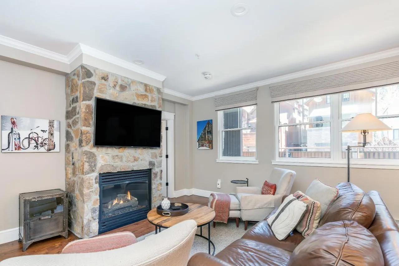 Affordably Priced 2 Bedroom - Riverclub2br *