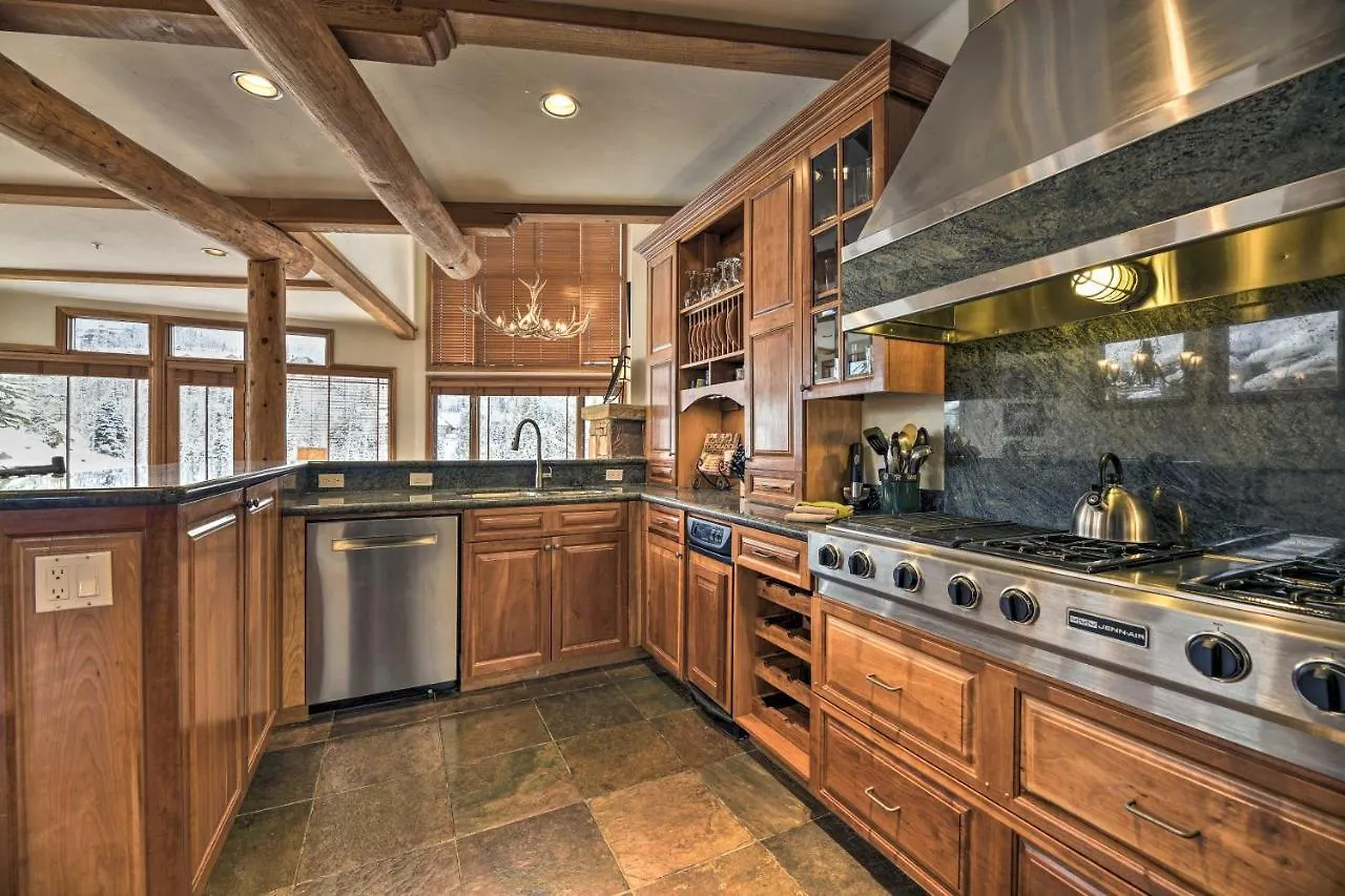 Holiday home Luxurious Ski-inandski-out Mountain Escape Telluride