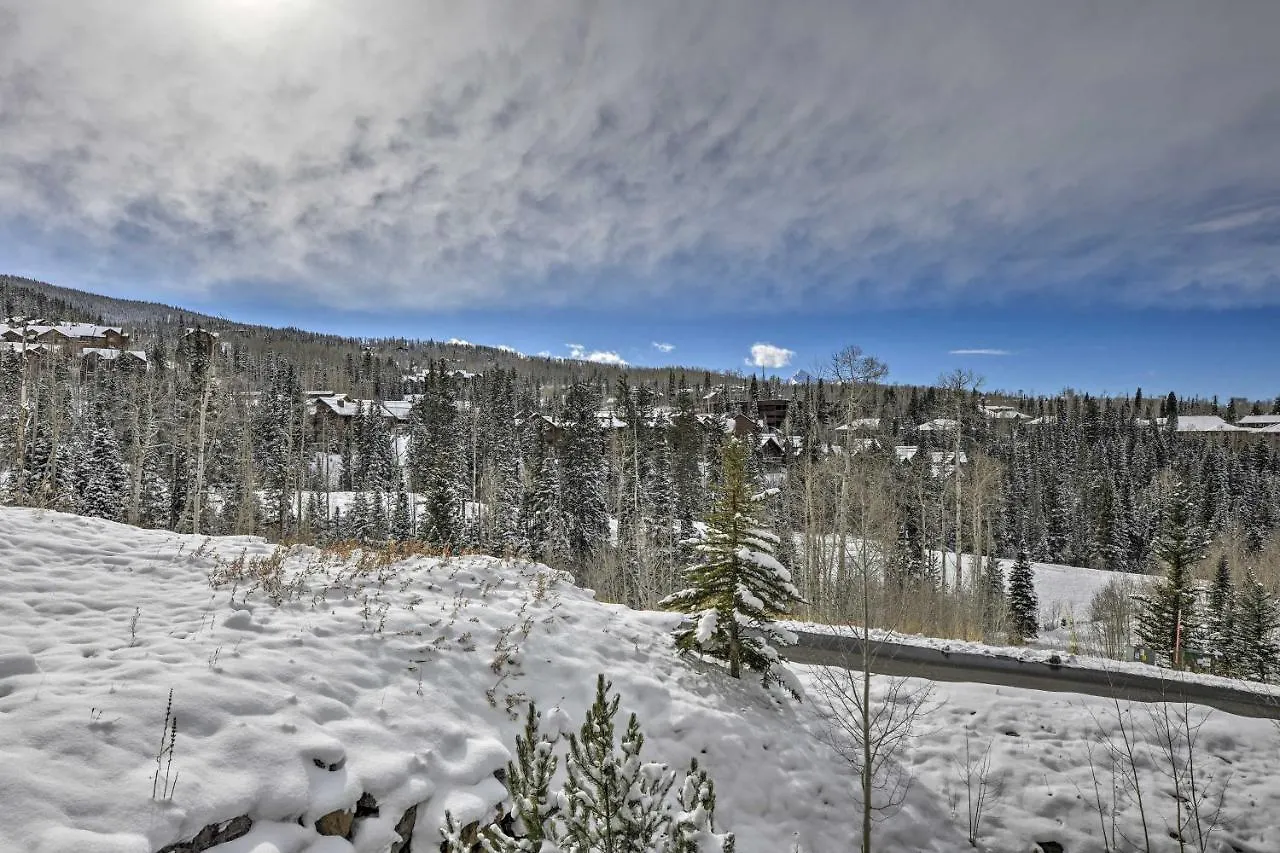 Luxurious Ski-inandski-out Mountain Escape Telluride