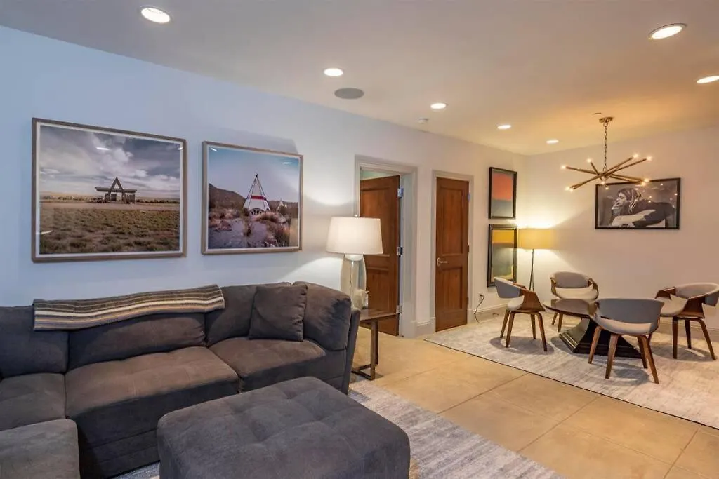 Haven On South Oak