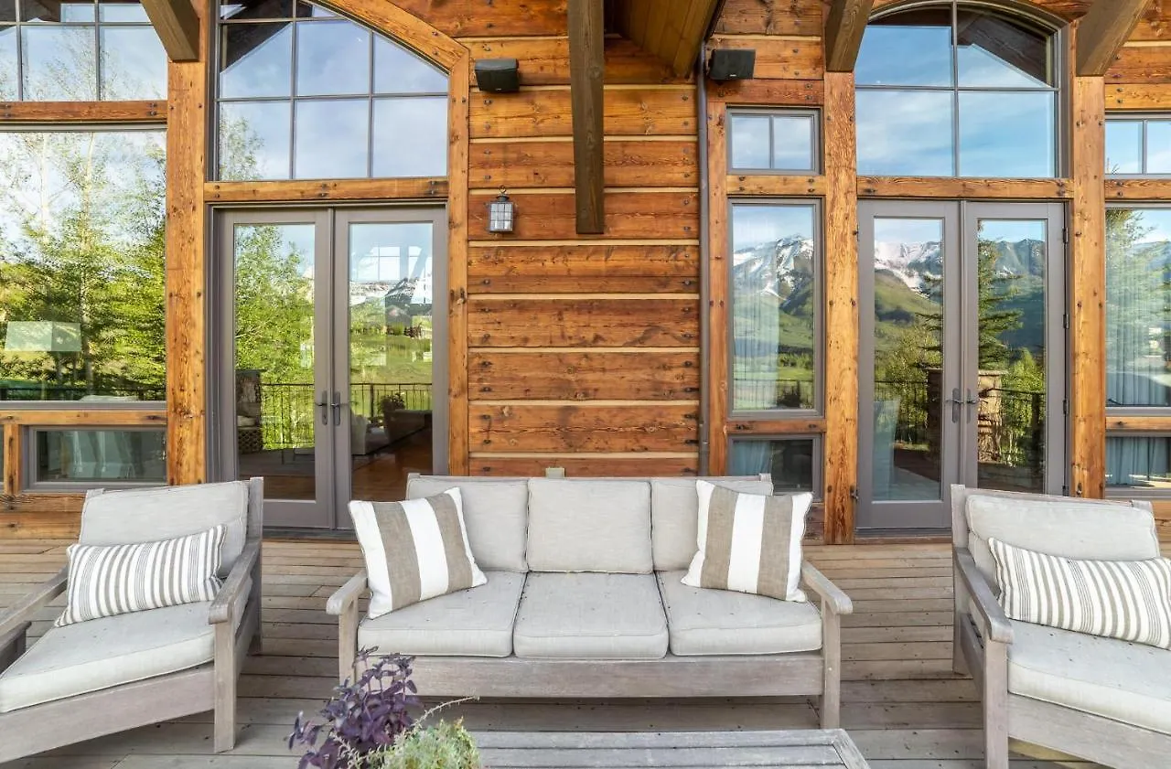 Adams Ranch Road 128 Holiday home