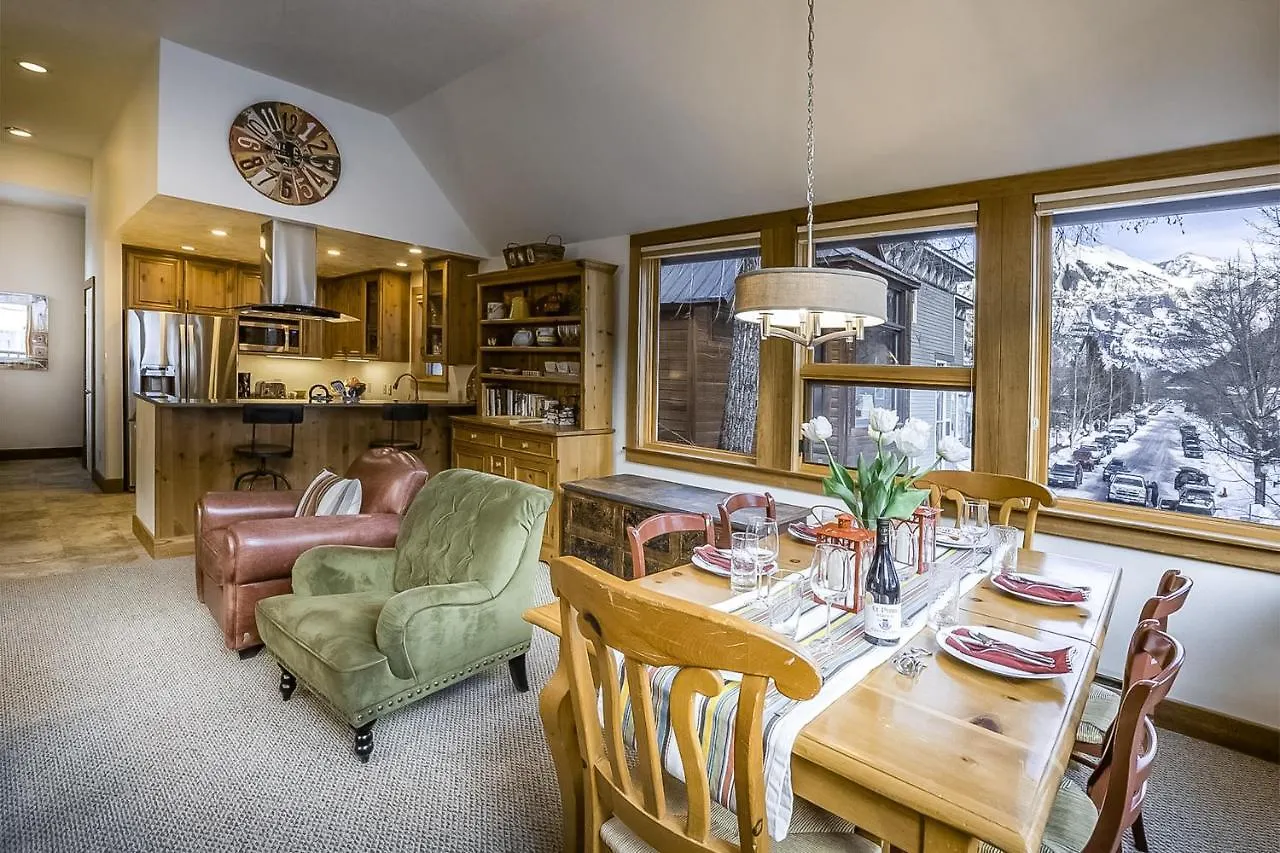 Cornet Creek Apartment