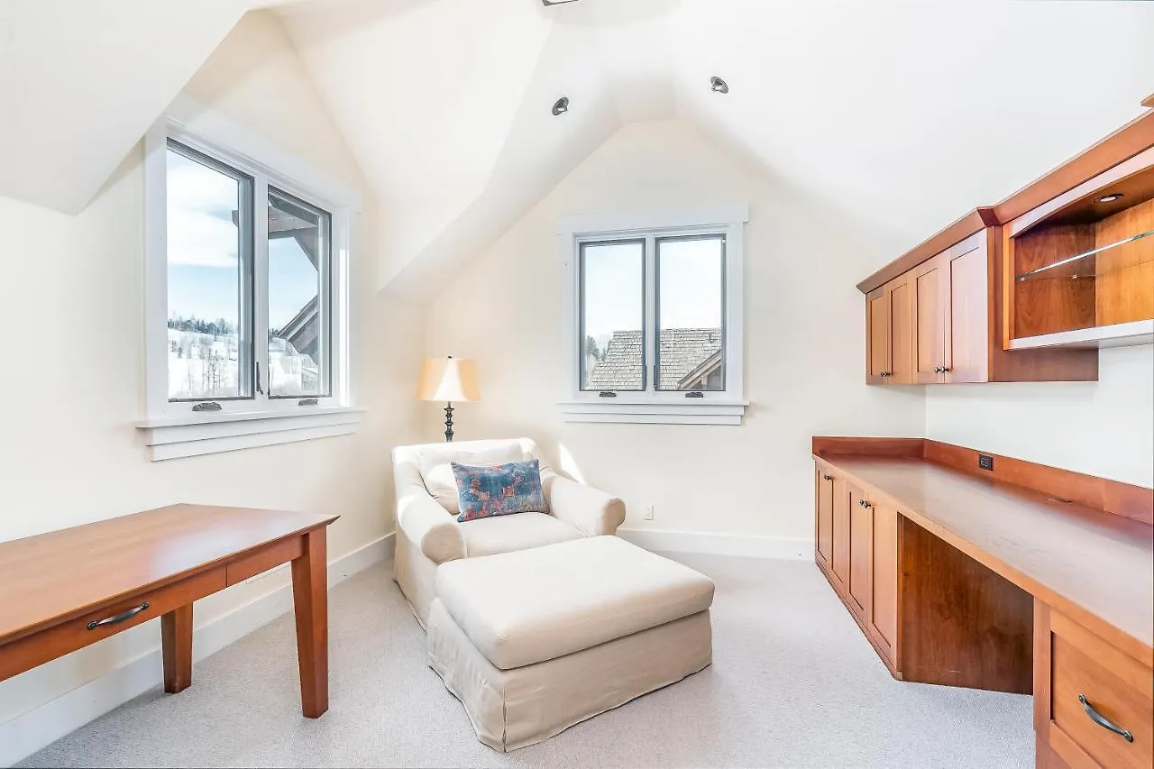 Adams Ranch Rd - 247 Holiday home *