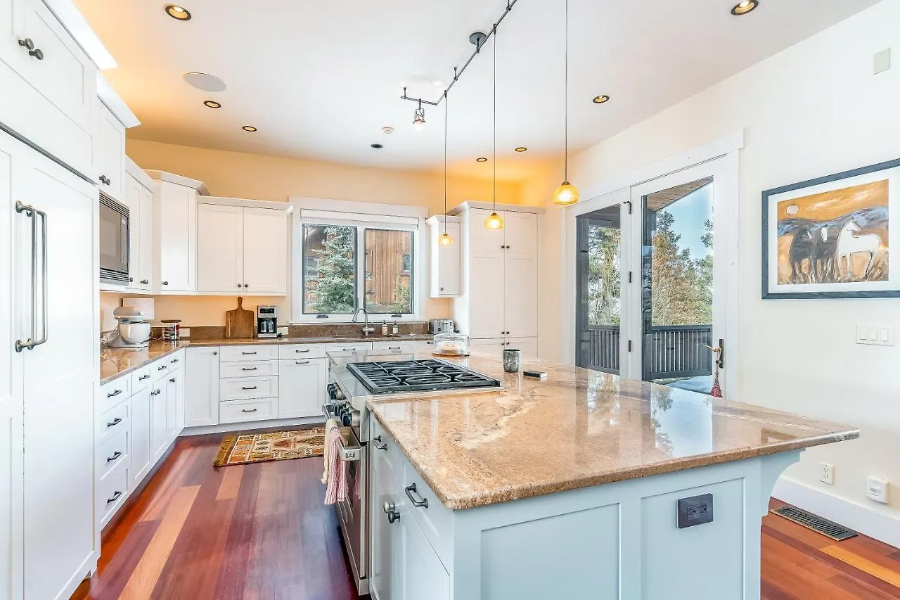 Adams Ranch Rd - 247 Holiday home *