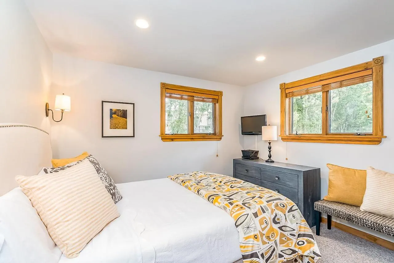 Holiday home The Tomboy Townhome *