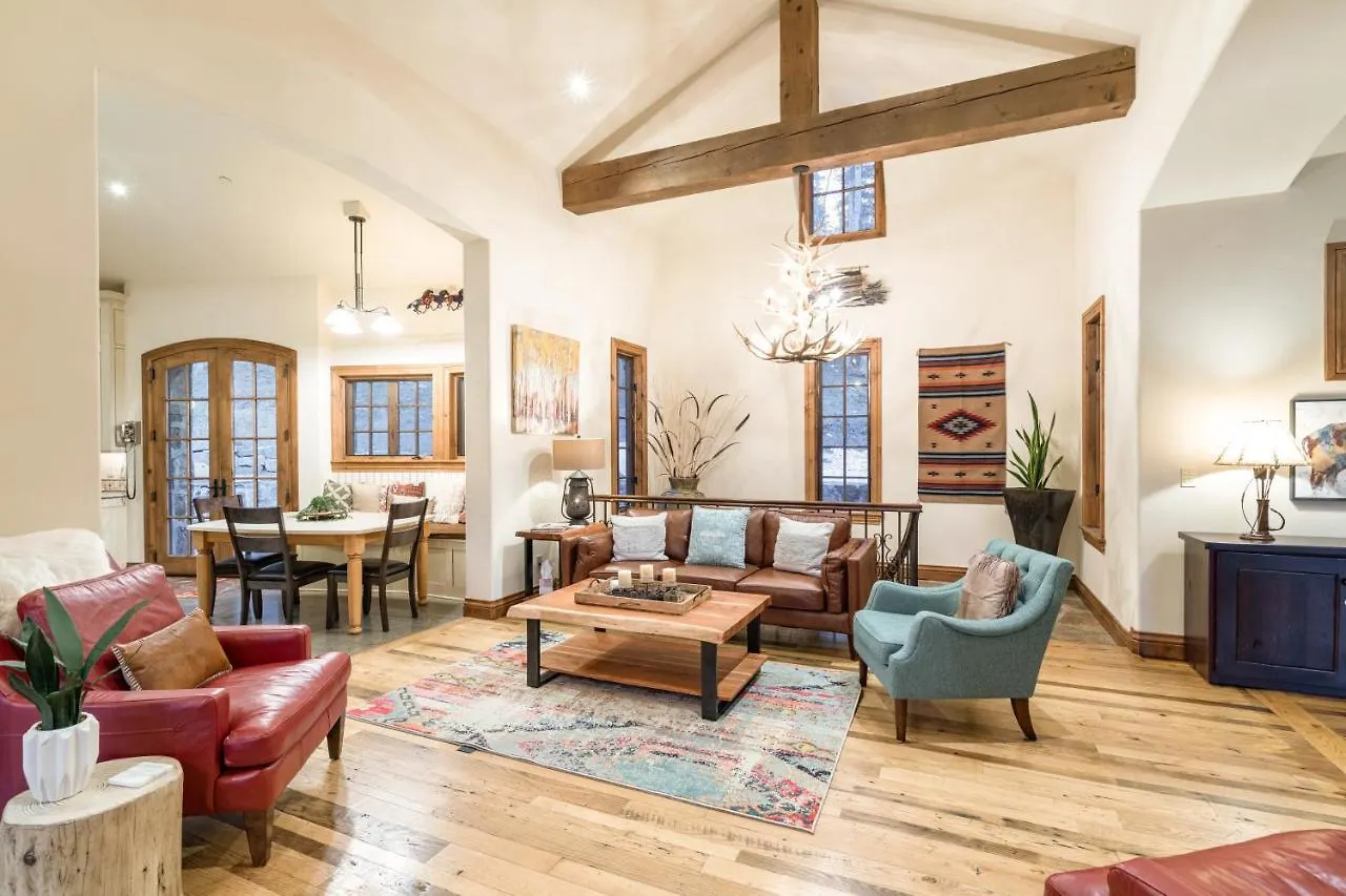 Twin Elk By Exceptional Chalet
