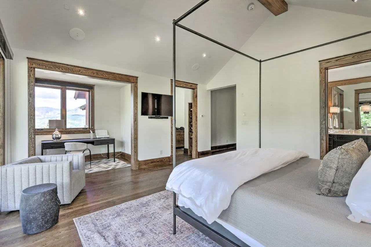 Luxurious Ski-inandski-out Penthouse! * Telluride