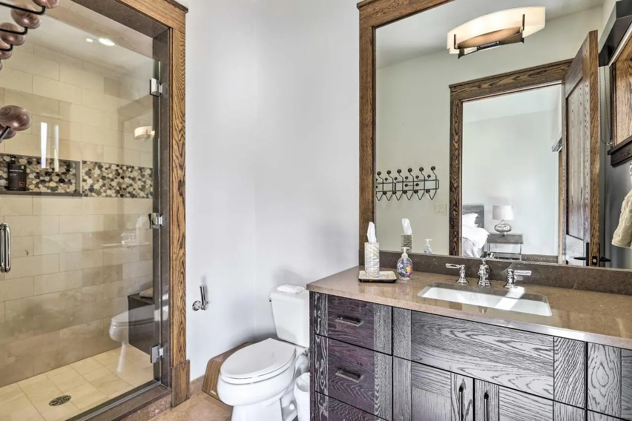 Luxurious Ski-inandski-out Penthouse! Apartment Telluride