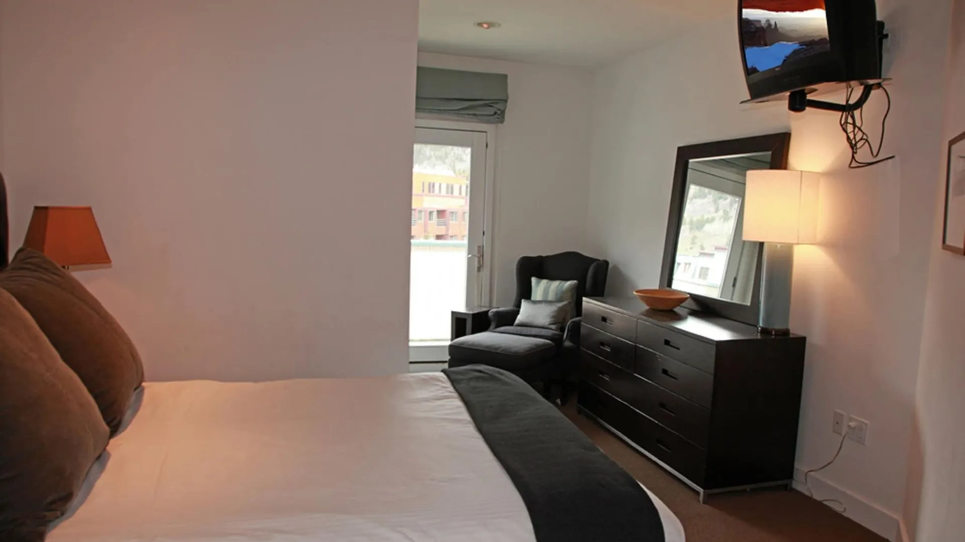 Camel's Garden 3*