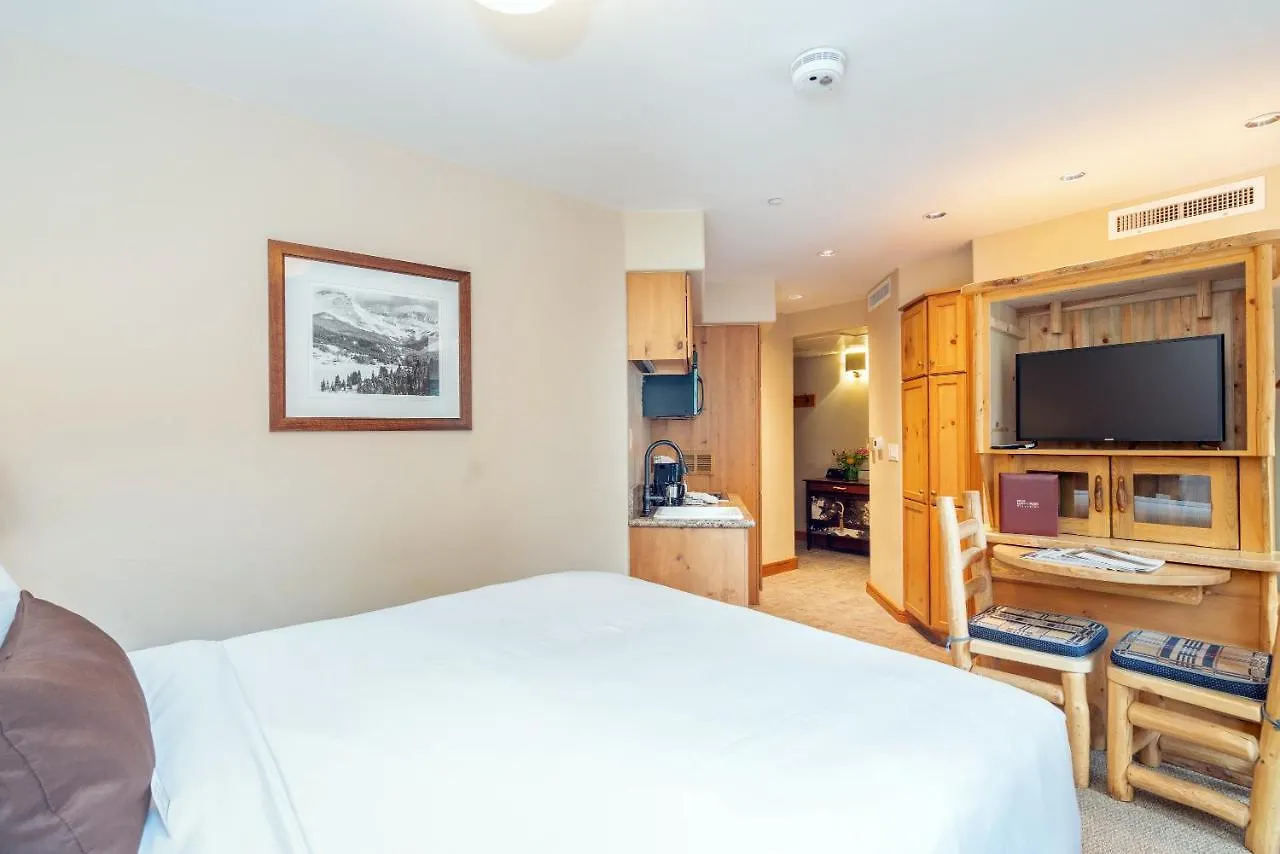 At Lost Creek 4*