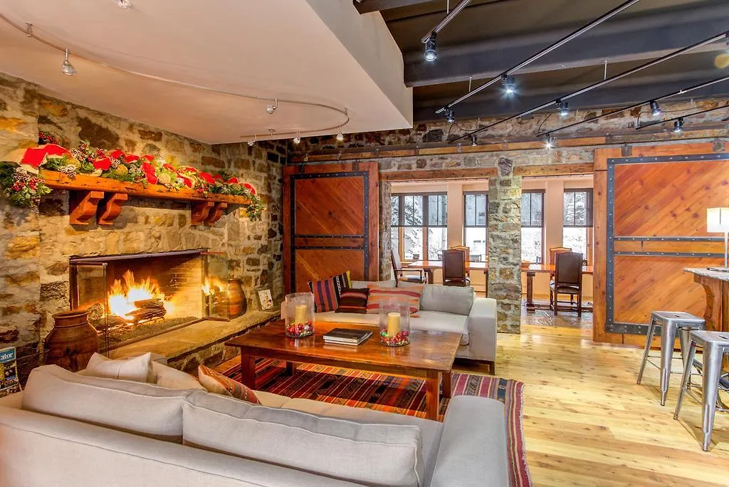 Affordably Priced 2 Bedroom - Riverclub2br *