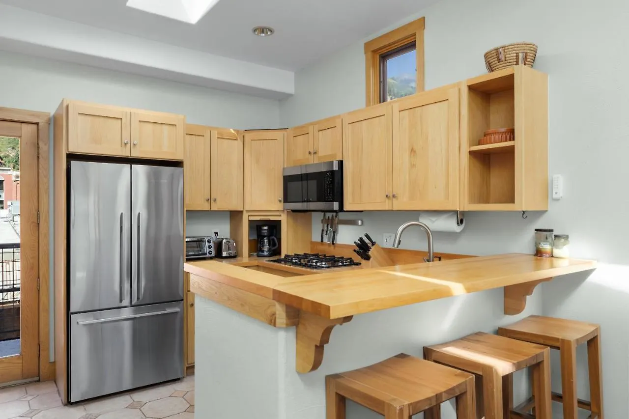 Livery 2c Apartment