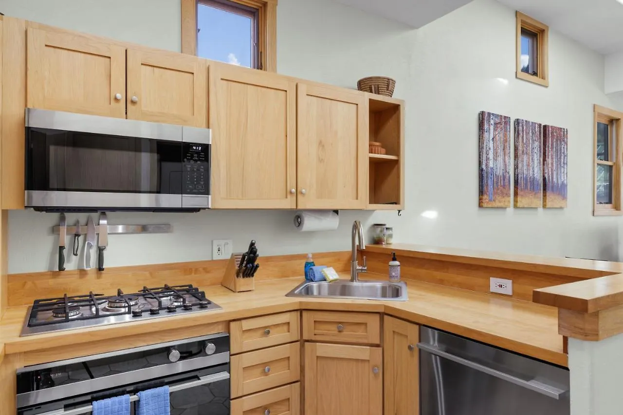 Livery 2c Apartment