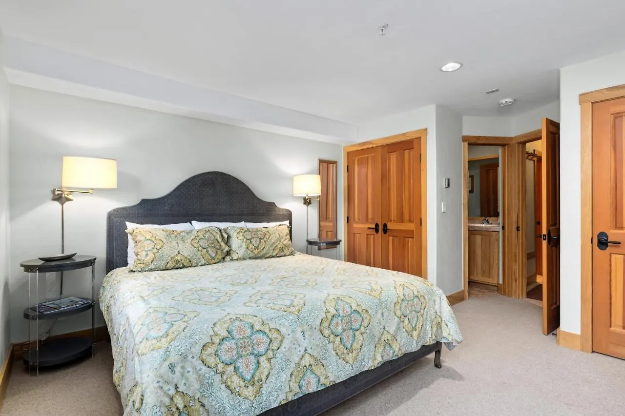Livery 2c Apartment *