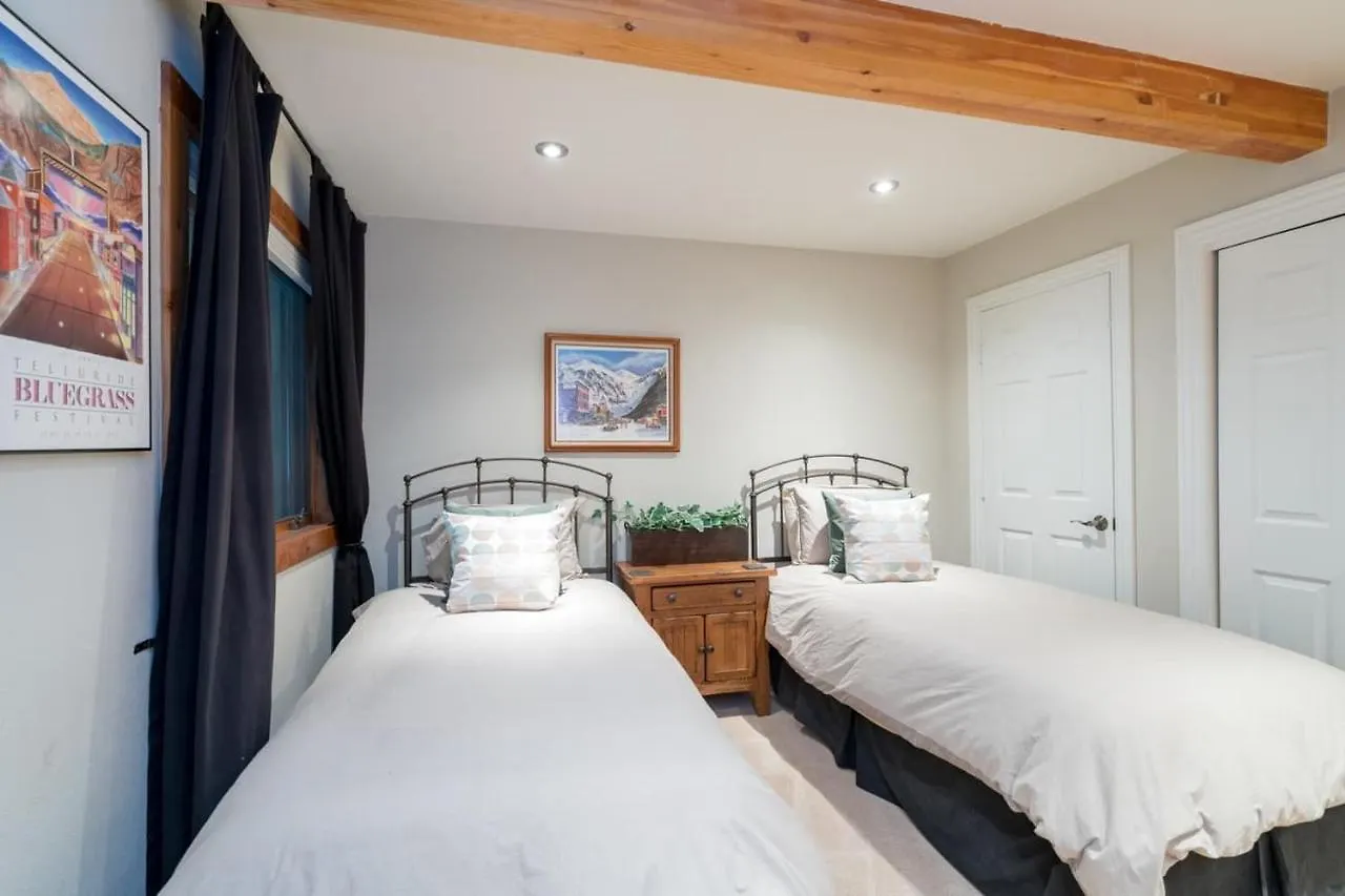 True In Out - Sun-drenched, Floor - Ajax Views, Deck, Garage Parking * Telluride
