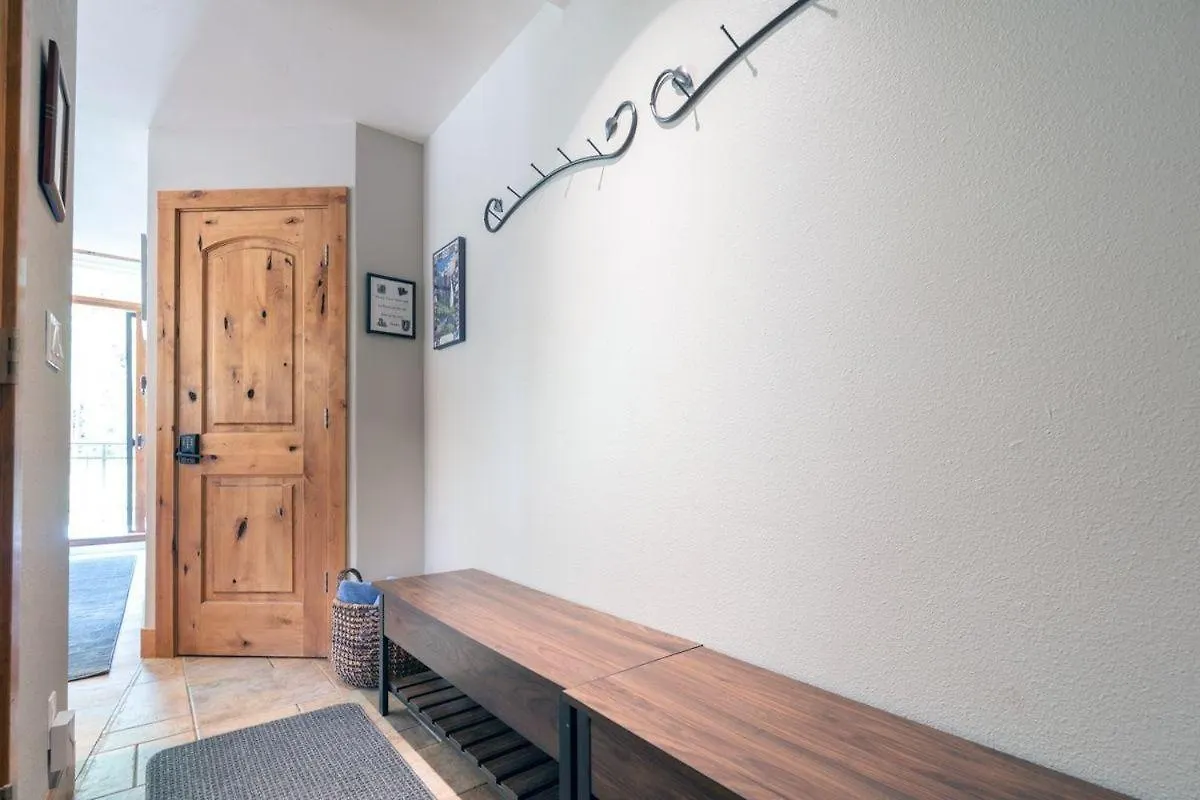 True In Out - Sun-drenched, Floor - Ajax Views, Deck, Garage Parking Apartment Telluride
