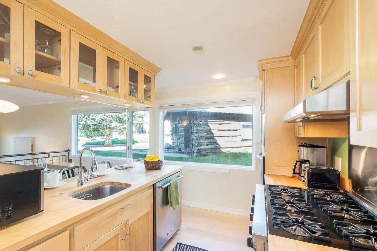Valley Floor Dream With Fireplace - Year-round Trail Access, 3 Min To Town Telluride
