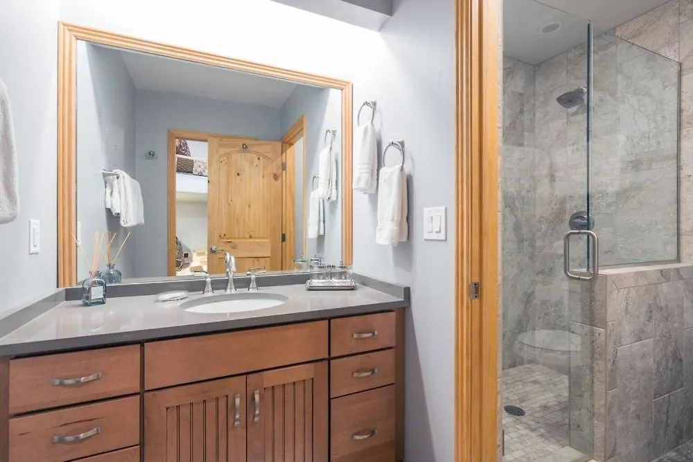 Apartment Ground Floor On River Trail, Walk To