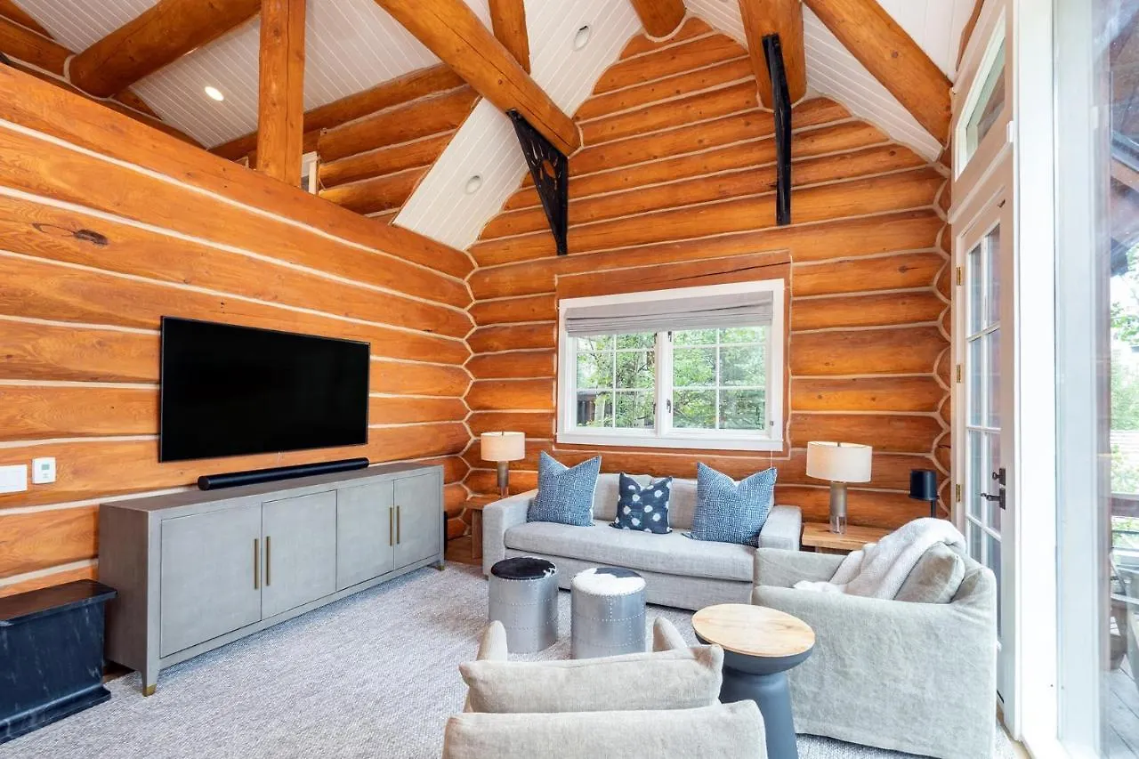 Holiday home New! Chic European Style Cabin, Short Walk To Telluride