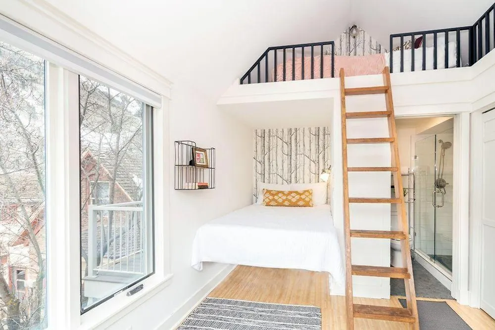 Apartment Style & Location! Steps To Gondola, Main Street, River *
