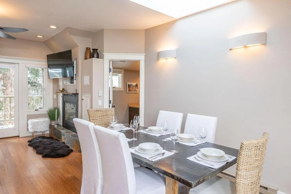 Peaceful Home-like - Spacious, Private Deck, Fireplace * Telluride