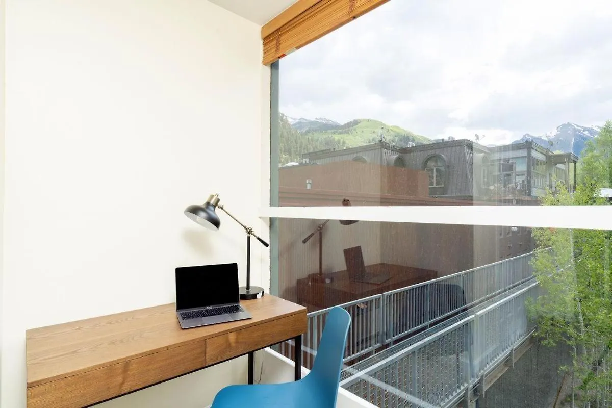 Space For All! Close To Lift 7, Fireplace, Hot Tub Apartment