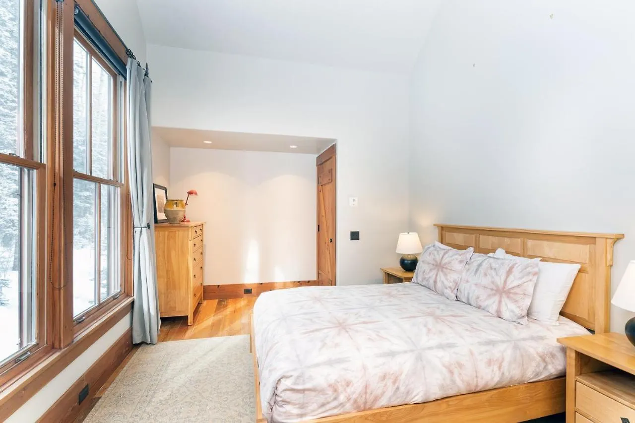 Holiday home Back Door In Out - Fireplace, Hot Tub, Huge Views - Alpine Luxury At Copper Hollow *
