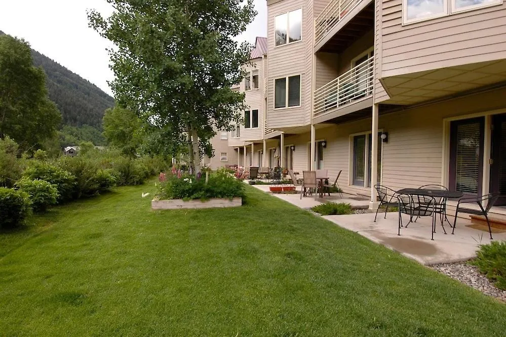 Apartment Ground Floor On River Trail, Walk To