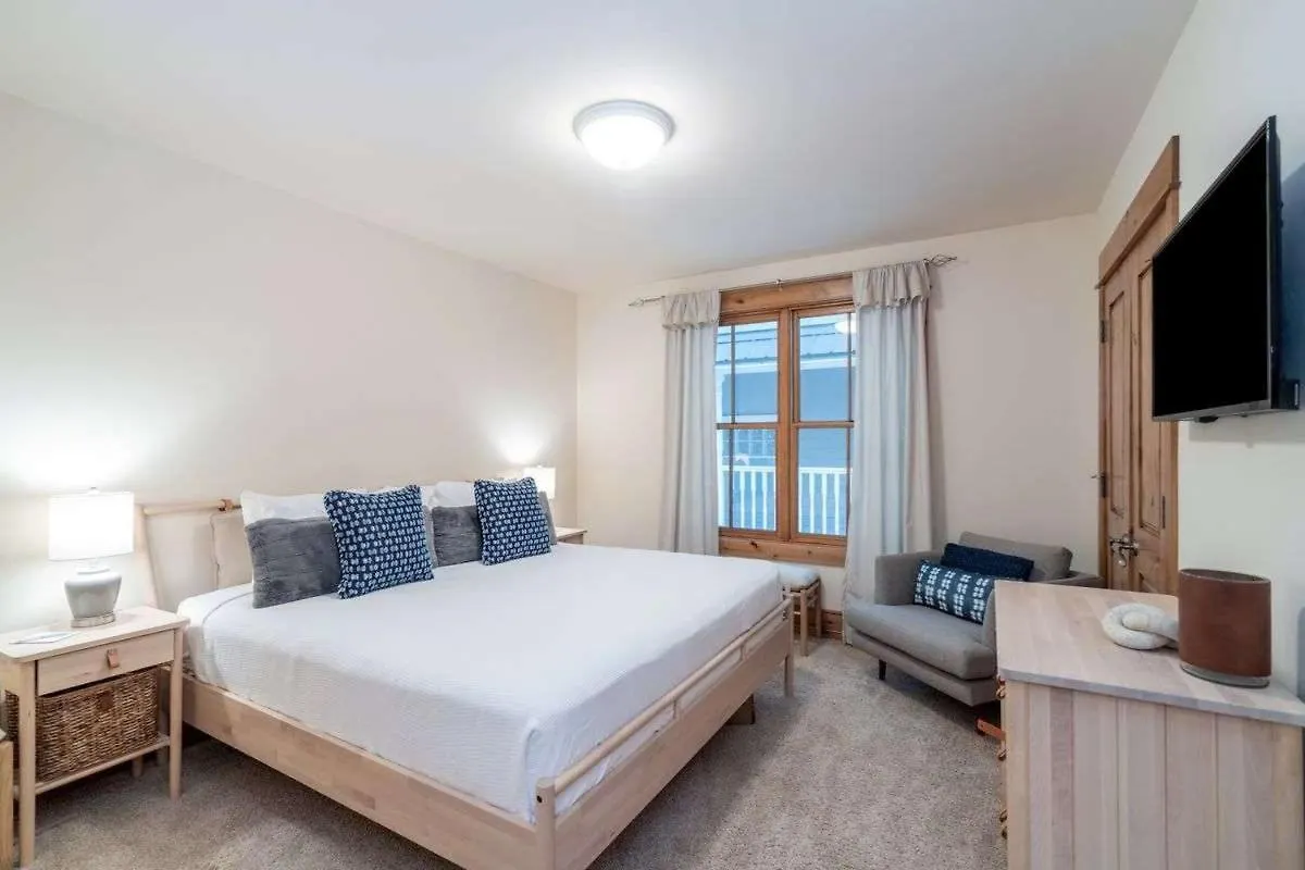Lux With Gas Fireplace, Hot Tub, 8 Min To Lift 7 - Bunk For Kids!