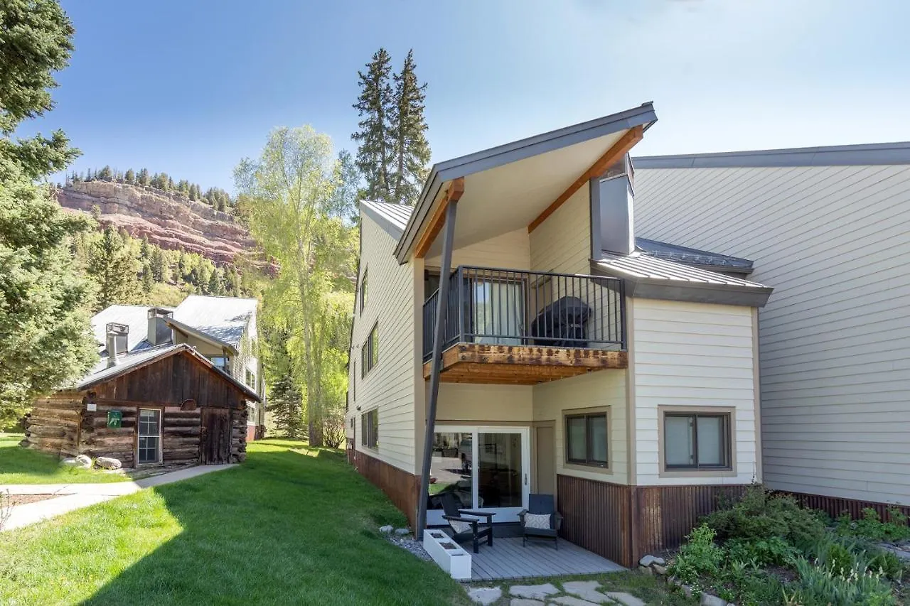 Valley Floor Dream With Fireplace - Year-round Trail Access, 3 Min To Town *