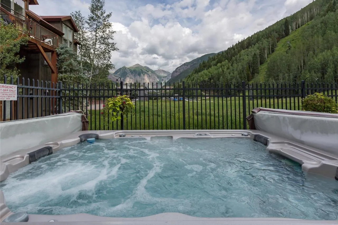 Slopeside Paradise Penthouse At Lift 7, Views, Fireplace, Deck, Hot Tub Apartment Telluride