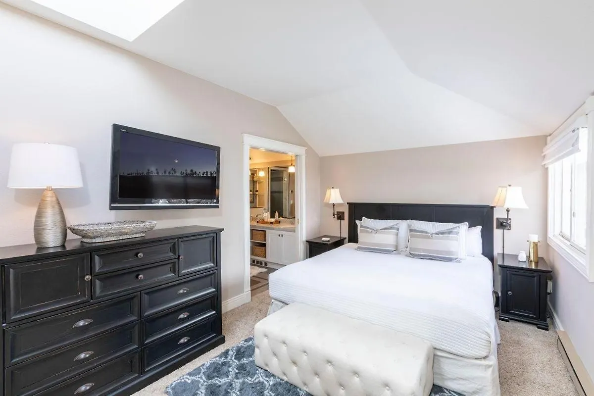Peaceful Home-like - Spacious, Private Deck, Fireplace * Telluride
