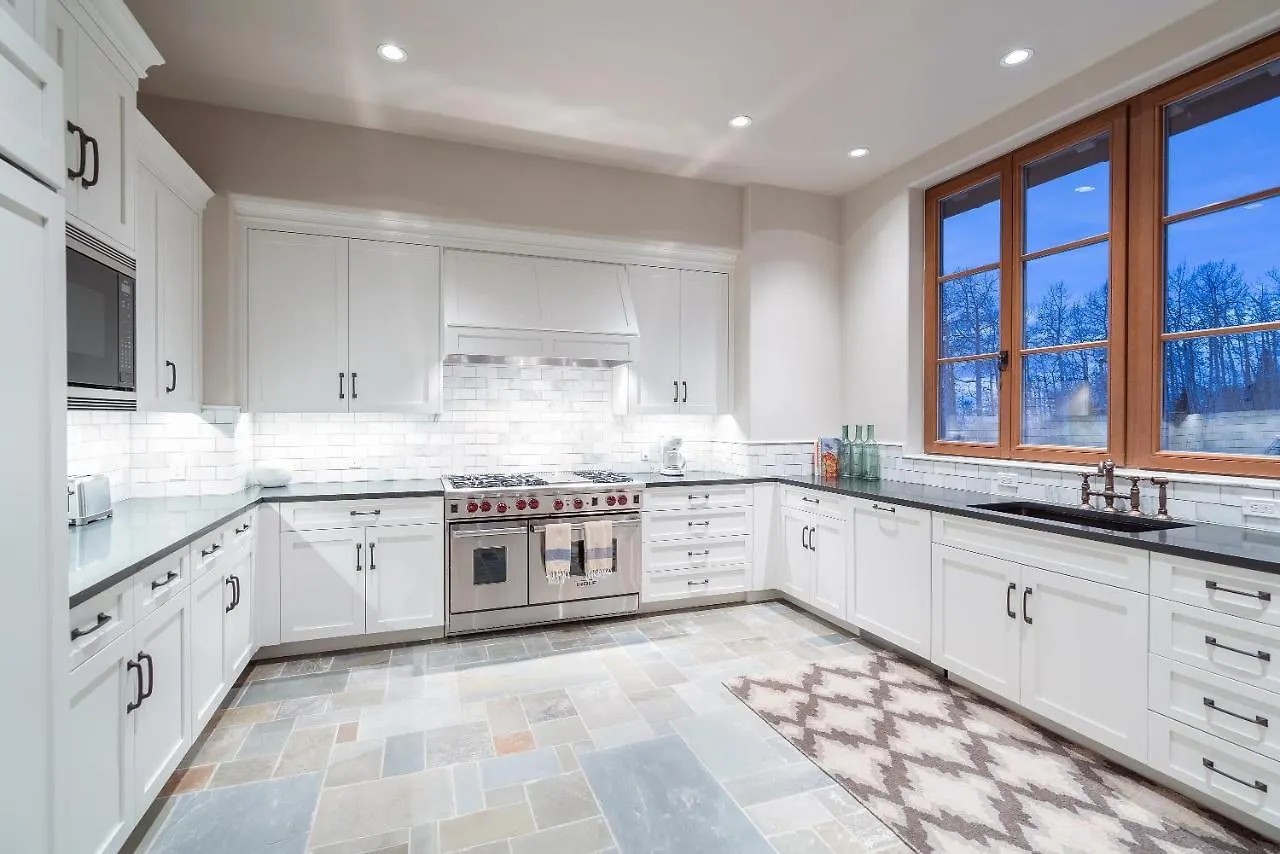 At Cortina Penthouse 10 By Alpine Telluride