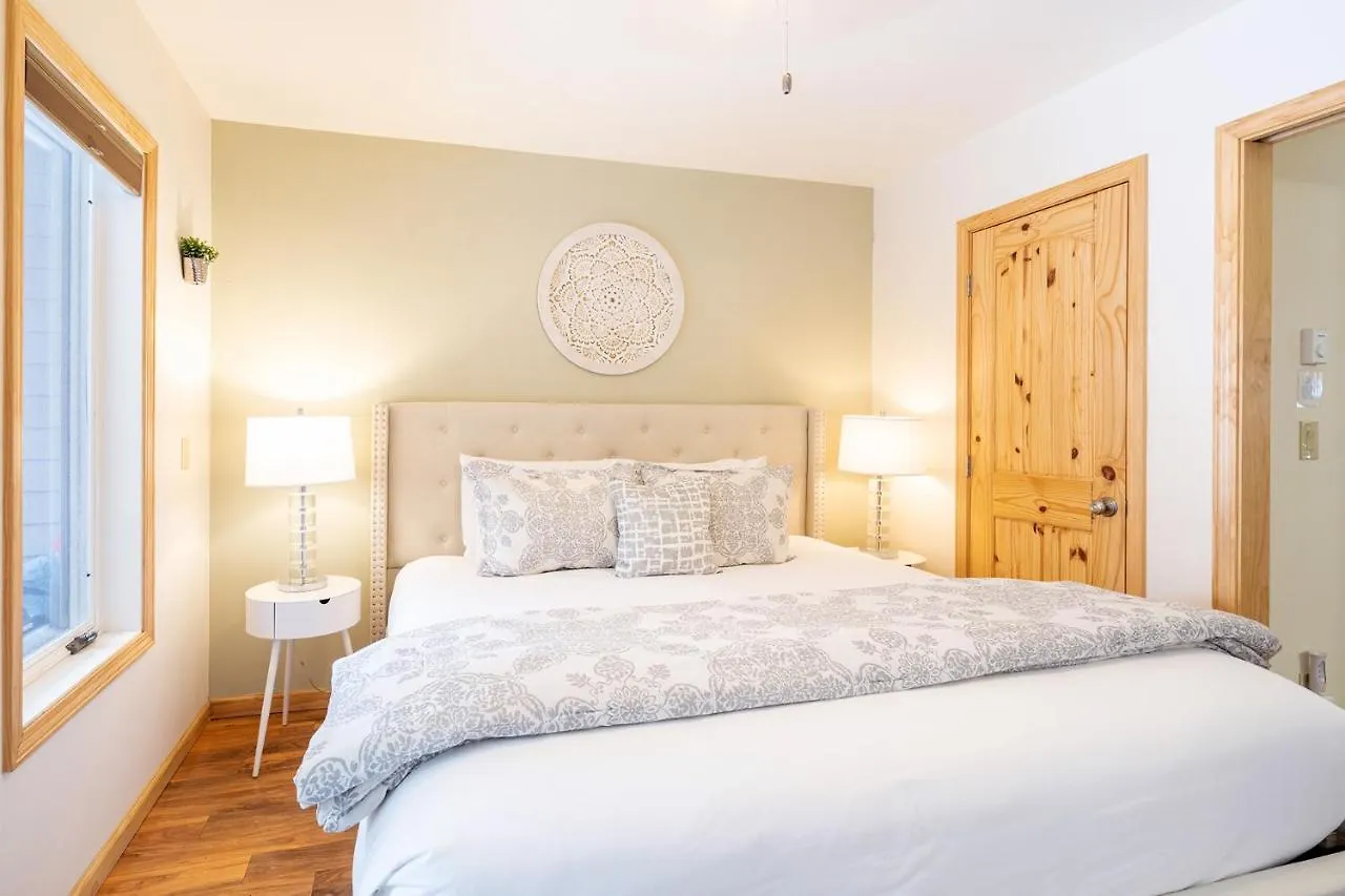 Modern Comfort On River Trail - Mountain Views, Hot Tub * Telluride