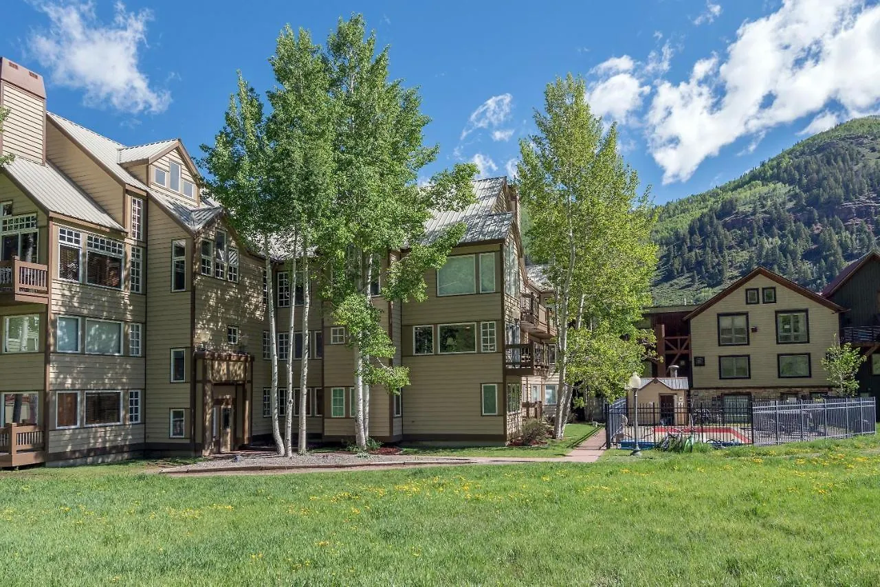Sunny Condo, Box Canyon Views, Pool & Hot Tub Apartment *