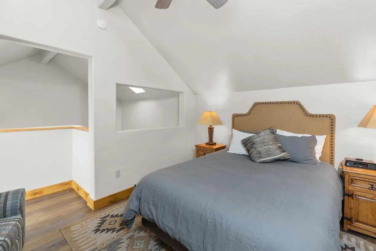 2br Mountain Luxury Skiin Out Amenities Holiday home *