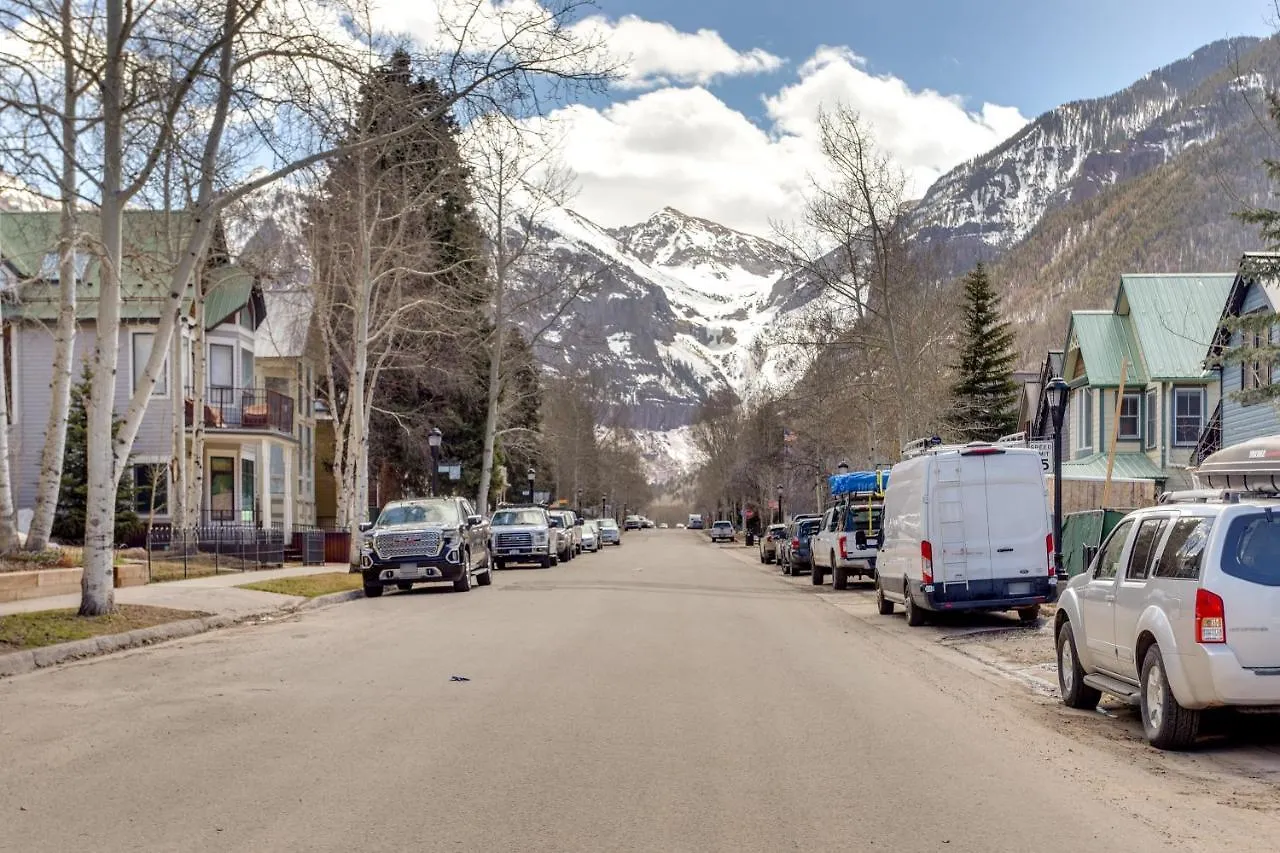 Walk To Lift, Bear Creek, And More! Apartment