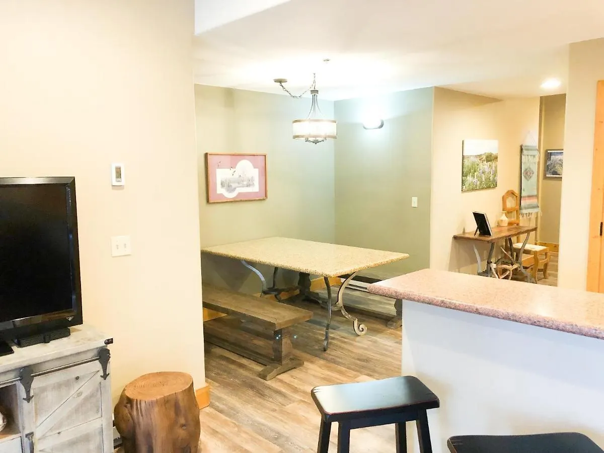 Bear Creek 301ab By Alpine *