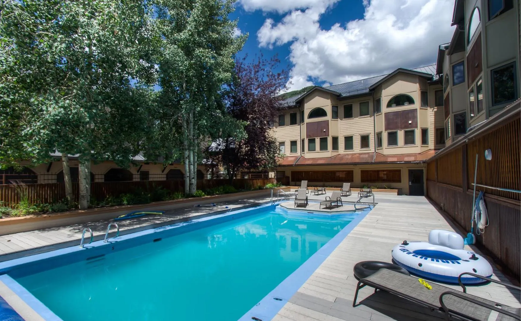 Spacious In Telluride-beautiful West Views!