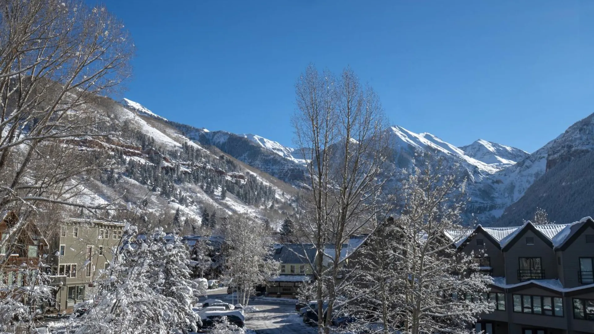 Holiday home Three Bedroom Boasts Great Views Of The Area! Telluride