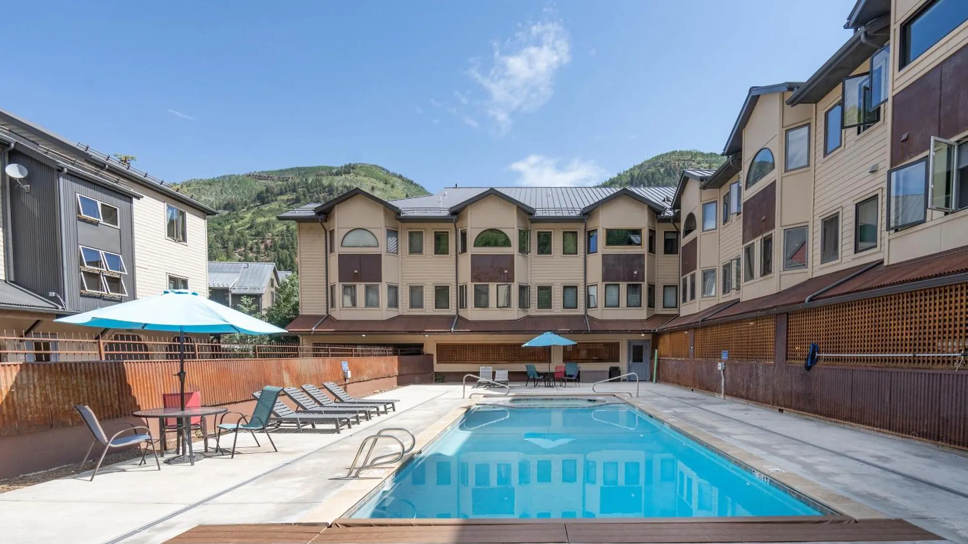 Newly Remodeled 2nd Floor Lulu Holiday home Telluride