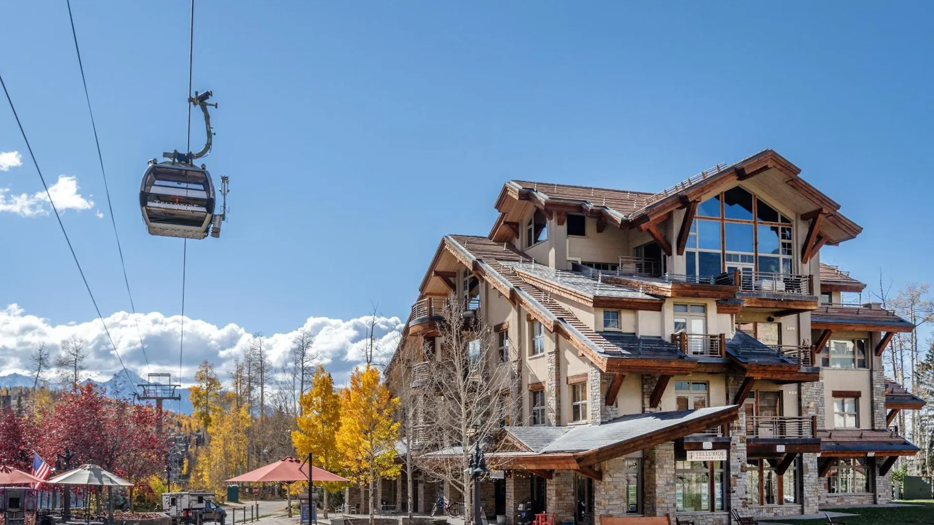 Gorgeous Granita In-ski Out Holiday home