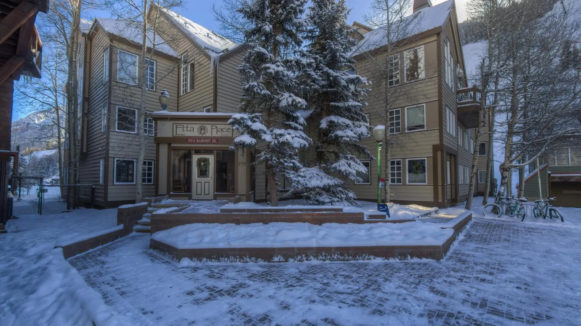 Ski-in Ski-out Ground Floor Easy Access *