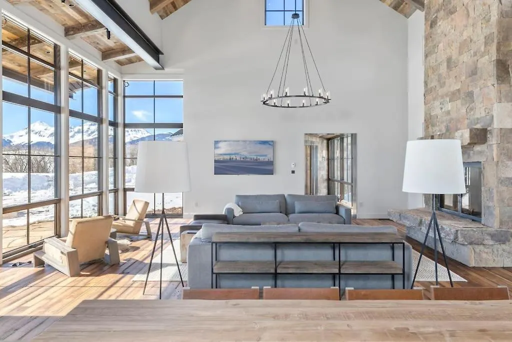 Silverpick Ranch - Adventure & Luxury In