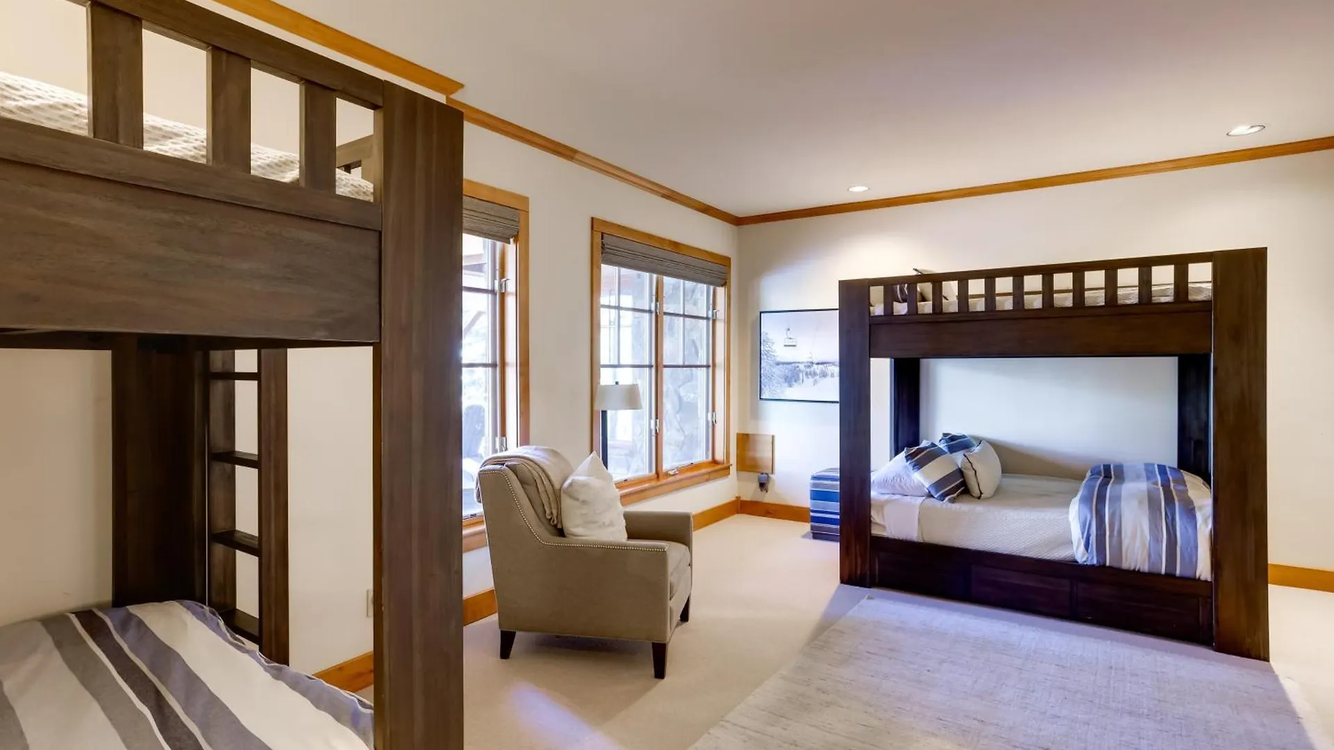 Holiday home Mountain Village Marvel With Hot Tub And Gym! *