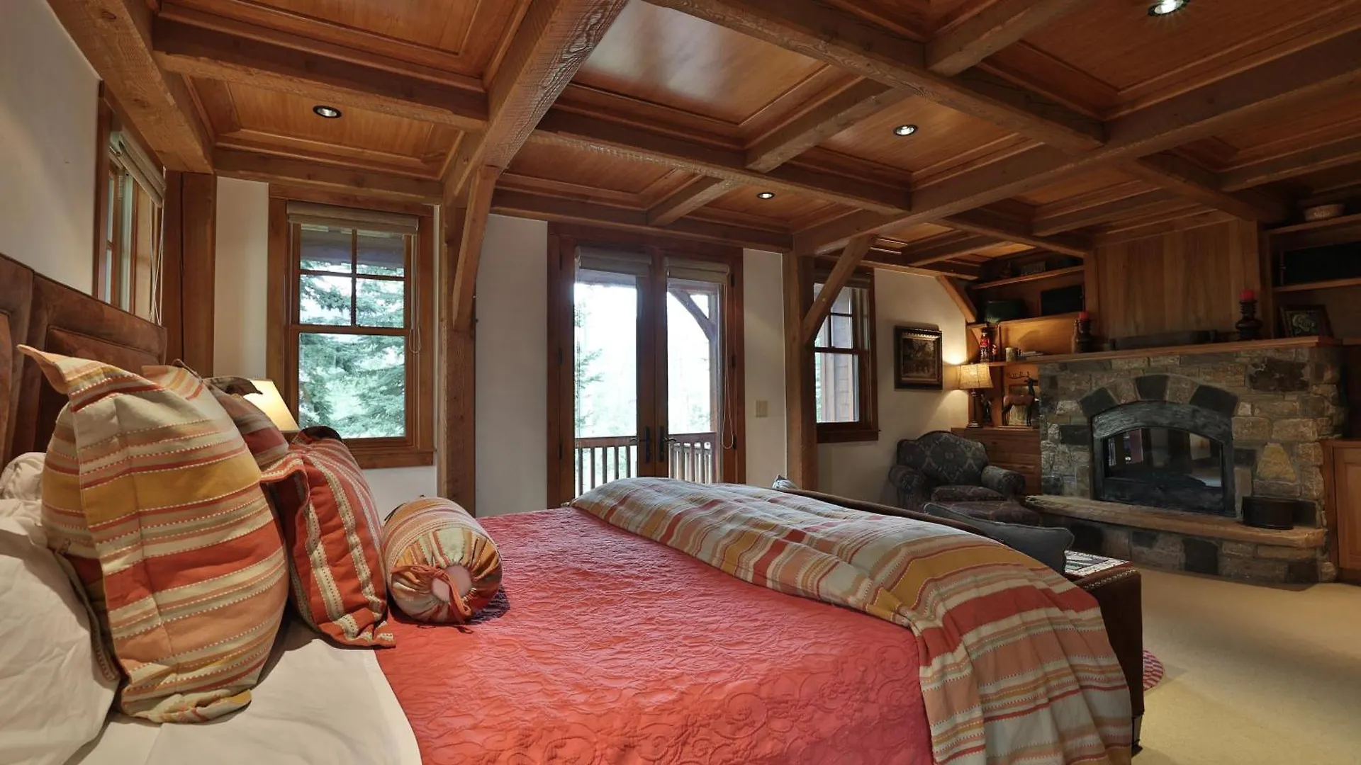 Mountain Village Marvel With Hot Tub And Gym! Holiday home Telluride