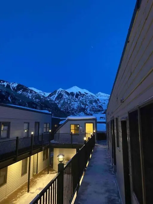 Designer Unit -center Of Town Of Telluride, Steps To Gondola And Town Park Apartment Telluride