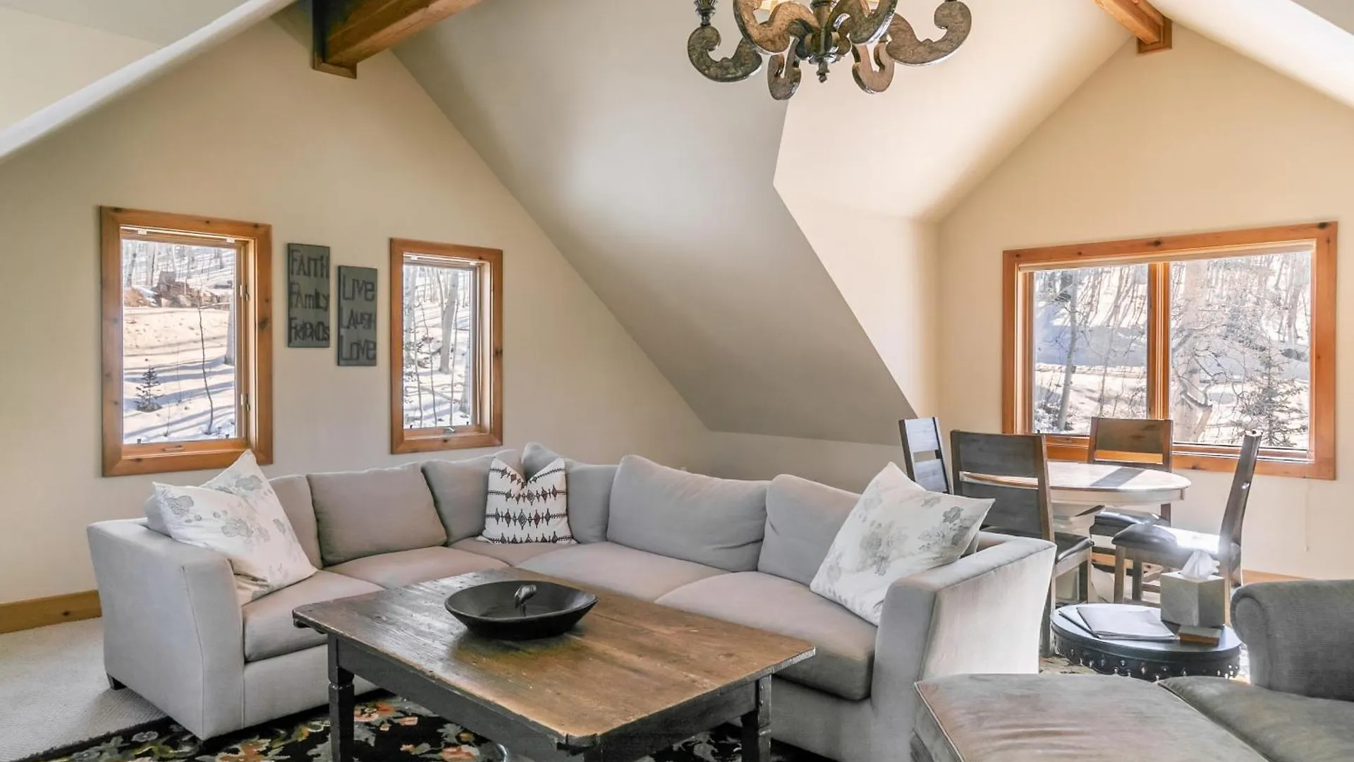 Wapiti Mountain Escape By Avantstay Commanding Views Incredible W Hot Tub Holiday home *
