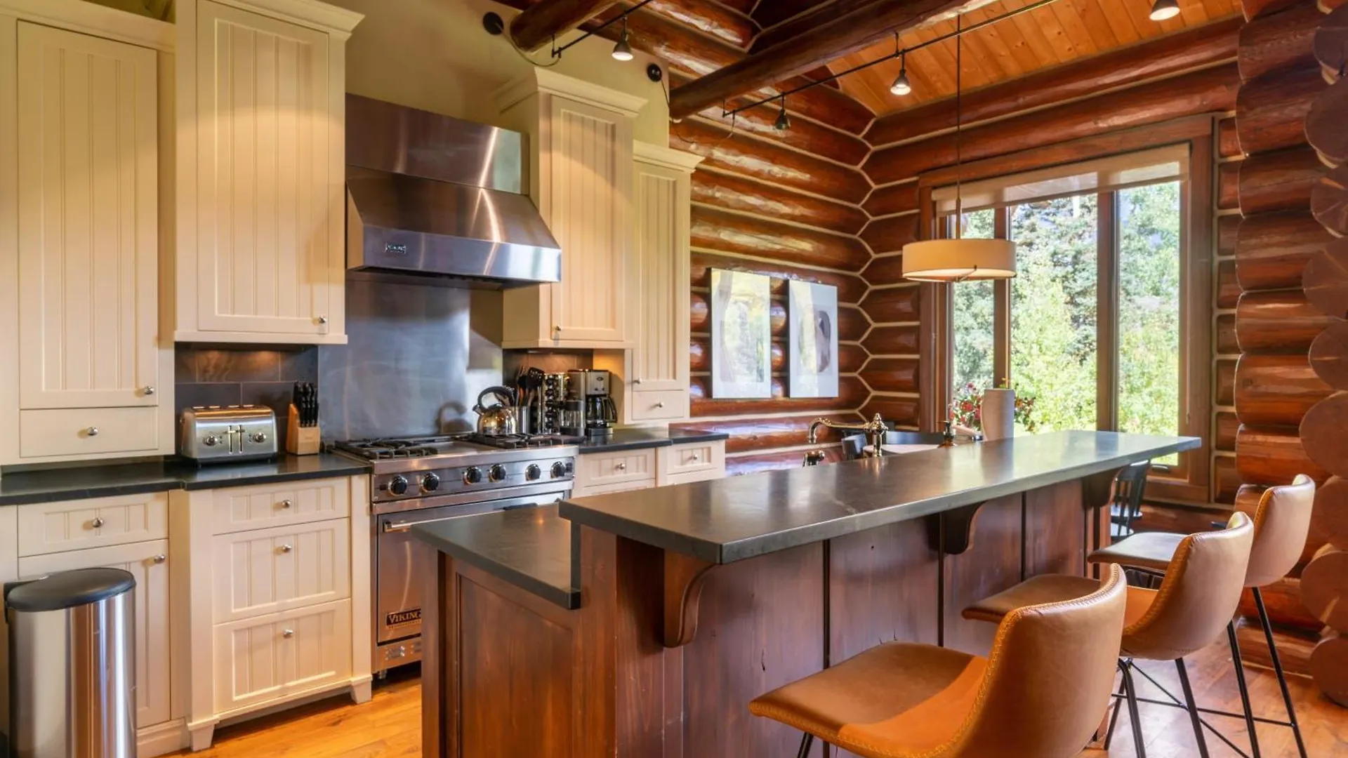 Holiday home Townhome On The Creek 135 By Avantstay In Out W Hot Tub Telluride