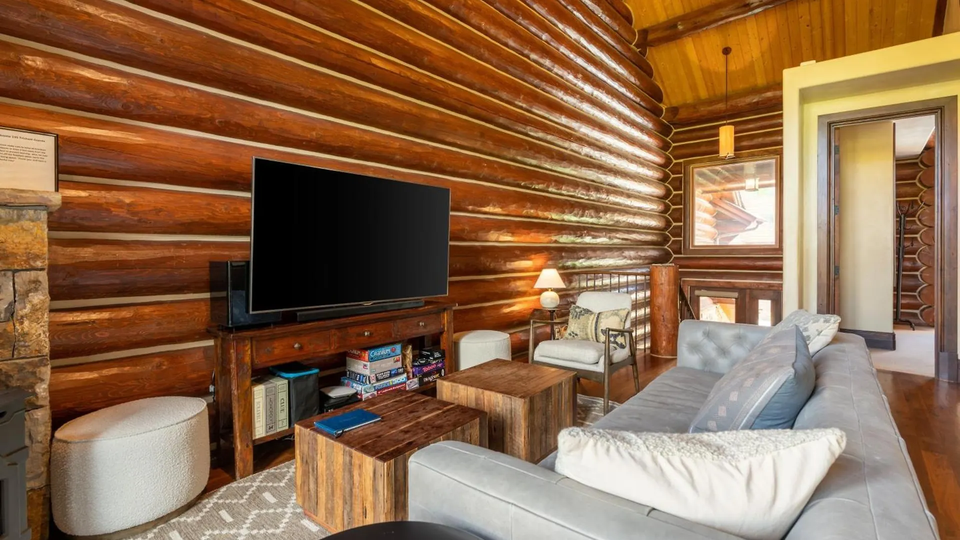 Holiday home Townhome On The Creek 135 By Avantstay In Out W Hot Tub *